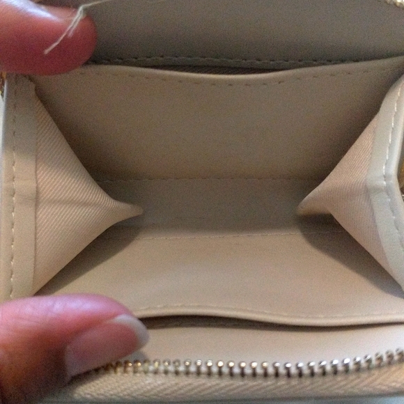 Mango Small Women's Quilted Card Wallet - Picture 4 of 8